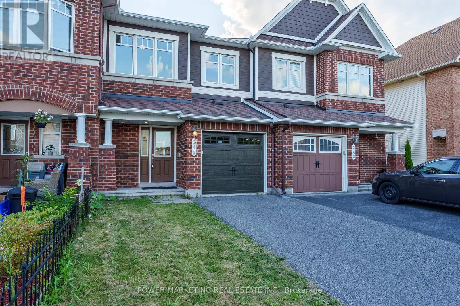 245 Silvermoon Crescent, Ottawa, ON - Outdoor With Facade
