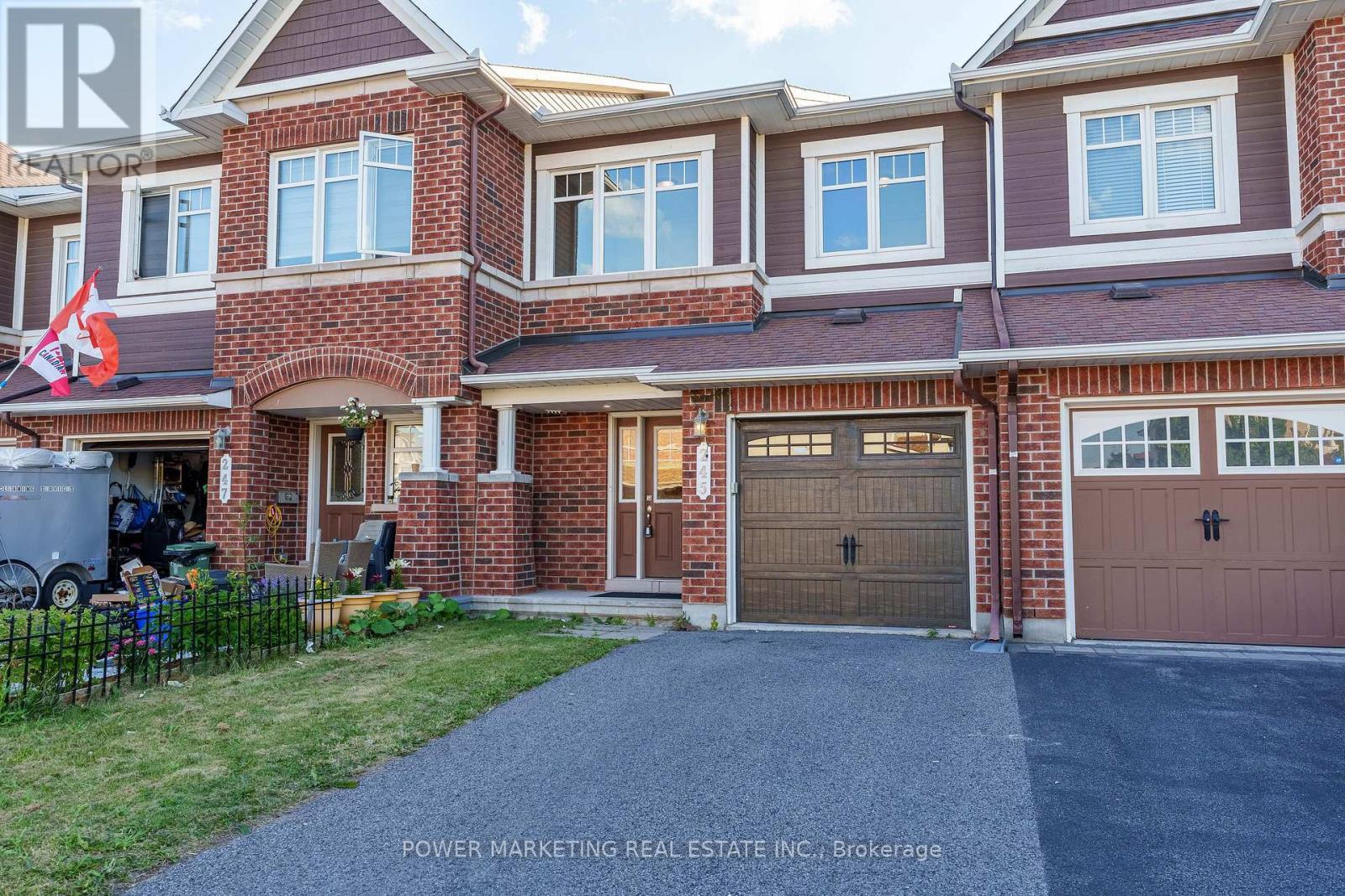 245 Silvermoon Crescent, Ottawa, ON - Outdoor With Facade