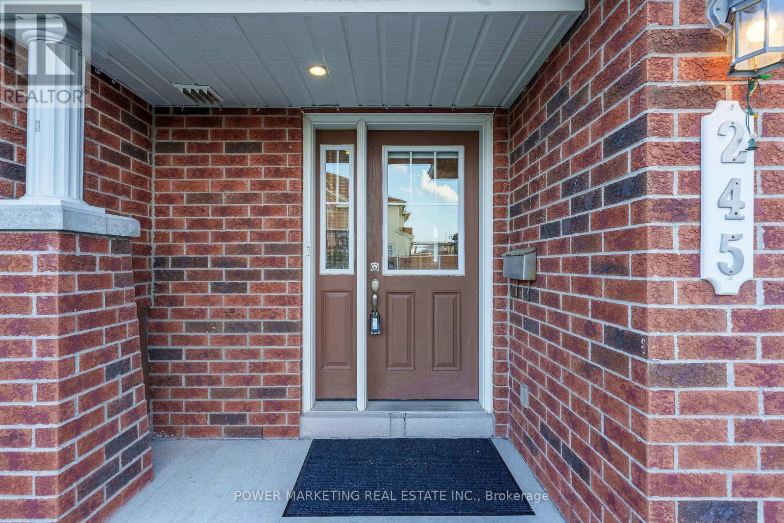 245 Silvermoon Crescent, Ottawa, ON - Outdoor With Exterior