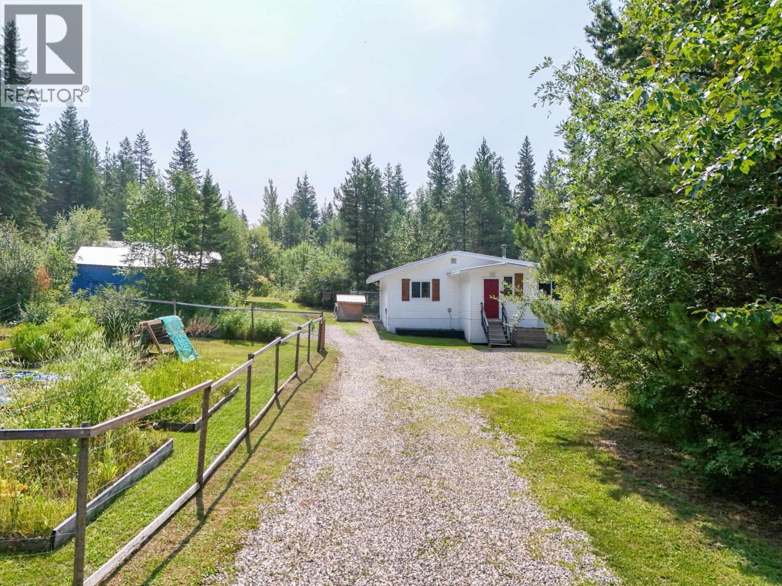 3861 Hillcrest Road, Quesnel, BC - Outdoor