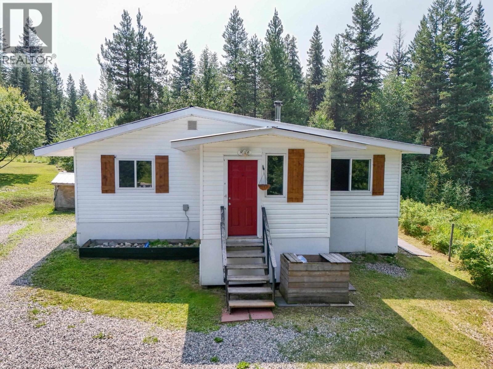 3861 Hillcrest Road, Quesnel, BC - Outdoor