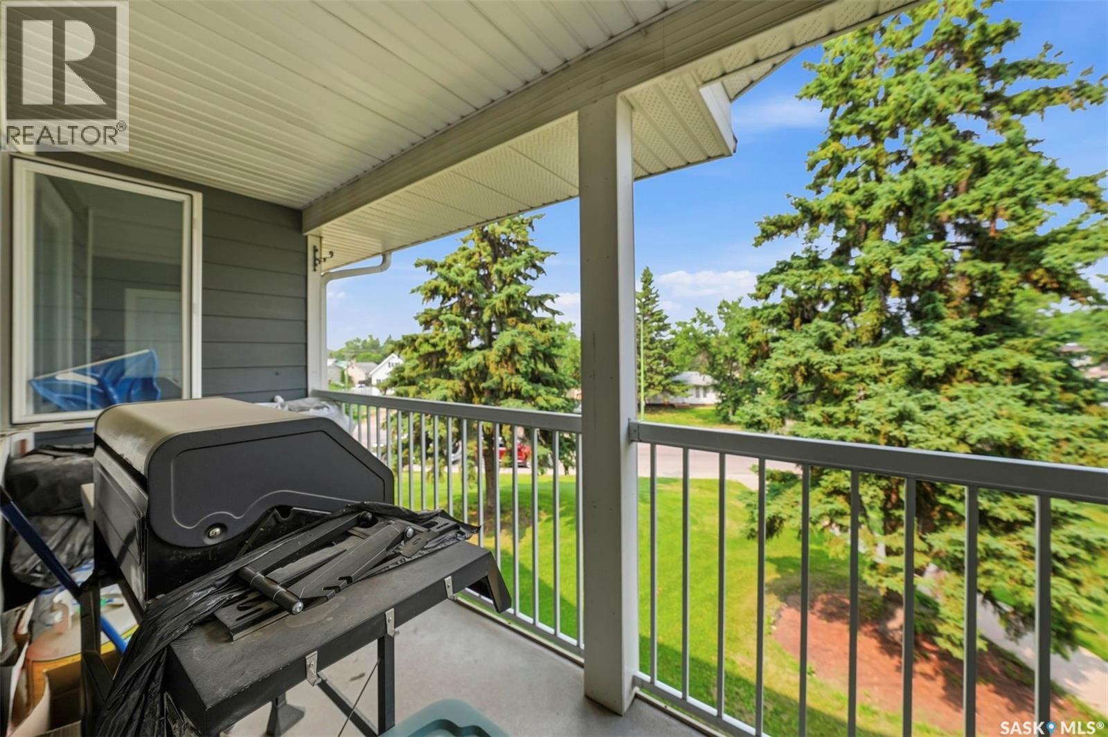 210 515 28Th Street E, Prince Albert, SK - Outdoor With Exterior