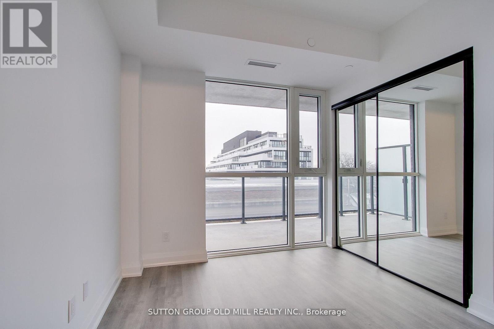 516 - 2369 Danforth Avenue, Toronto, ON - Indoor Photo Showing Other Room