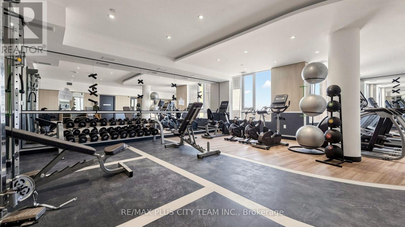 C706 - 4878 Powers Common, Burlington, ON - Indoor Photo Showing Gym Room