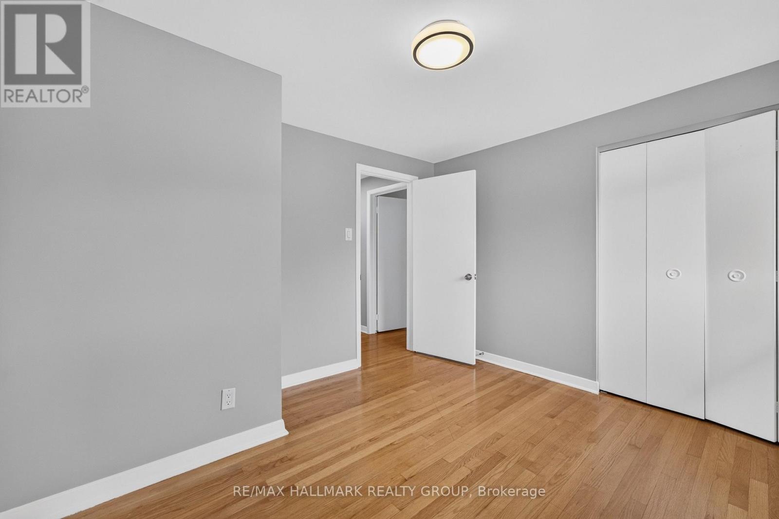 323 Poulin Avenue, Ottawa, ON - Indoor Photo Showing Other Room