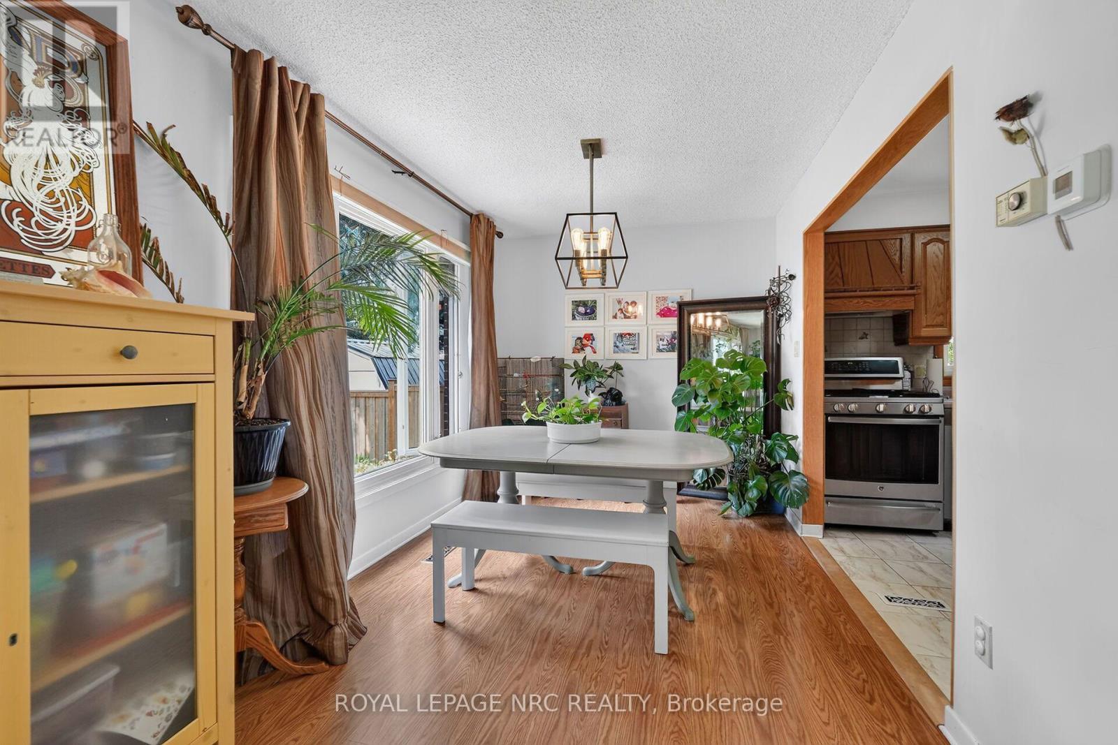 3 Orchard Parkway, Grimsby, ON - Indoor