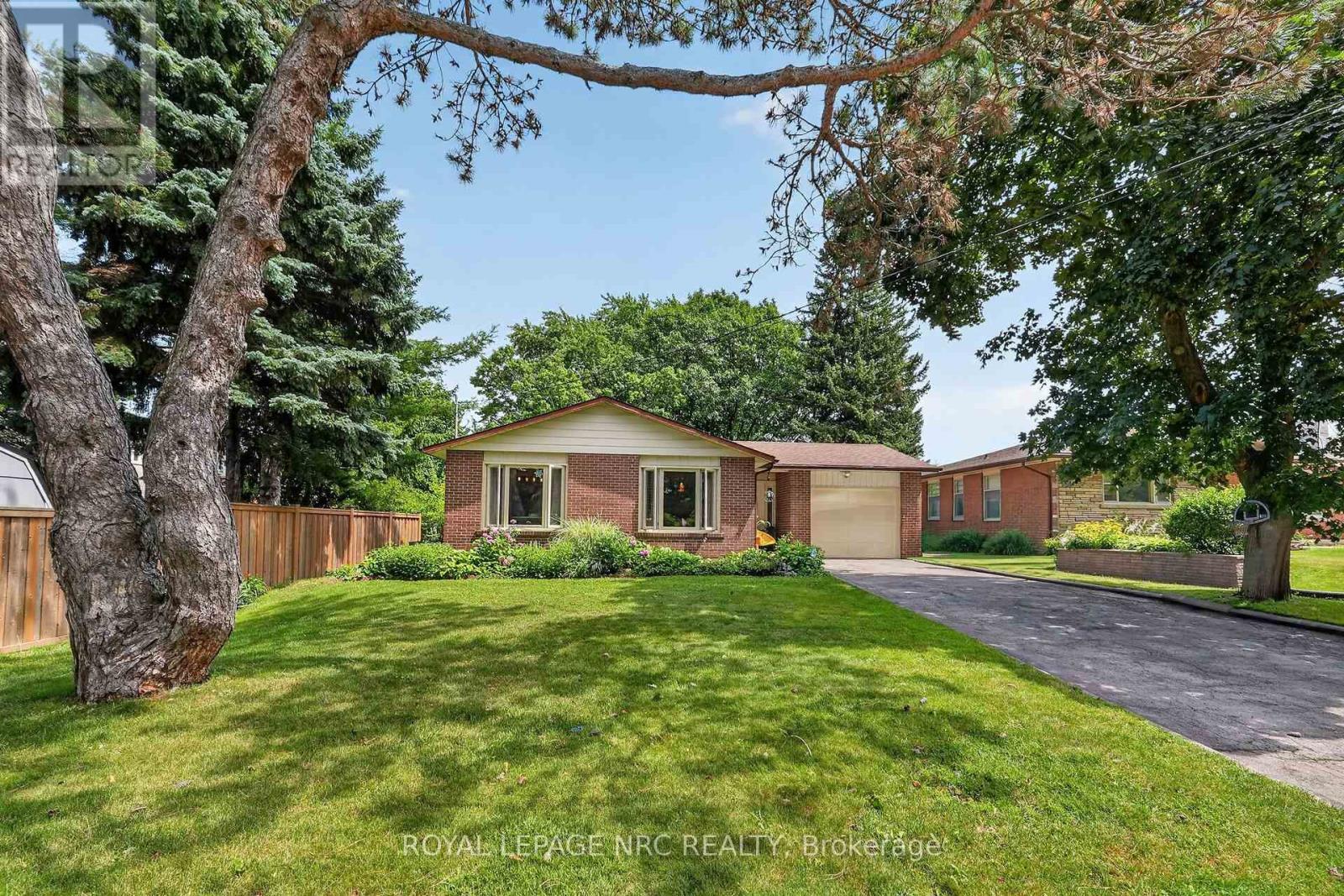 3 Orchard Parkway, Grimsby, ON - Outdoor