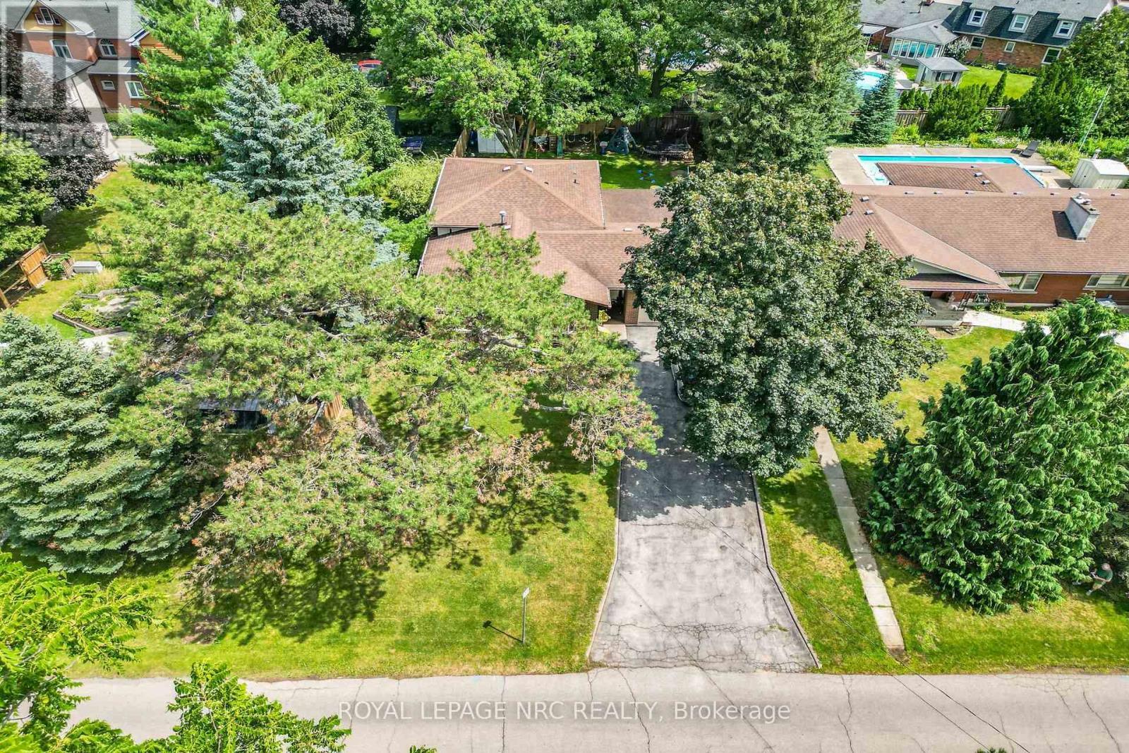 3 Orchard Parkway, Grimsby, ON - Outdoor