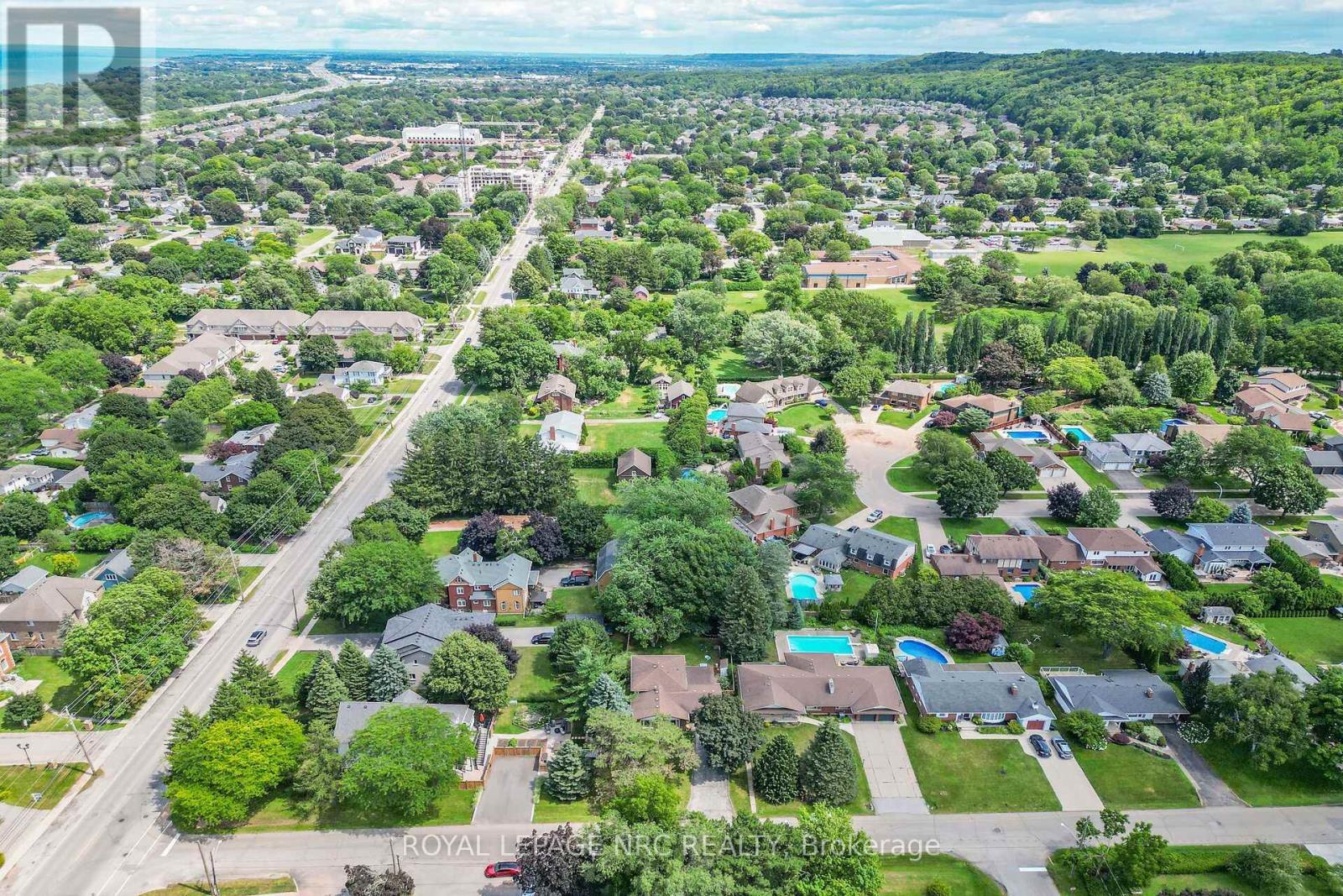 3 Orchard Parkway, Grimsby, ON - Outdoor With View
