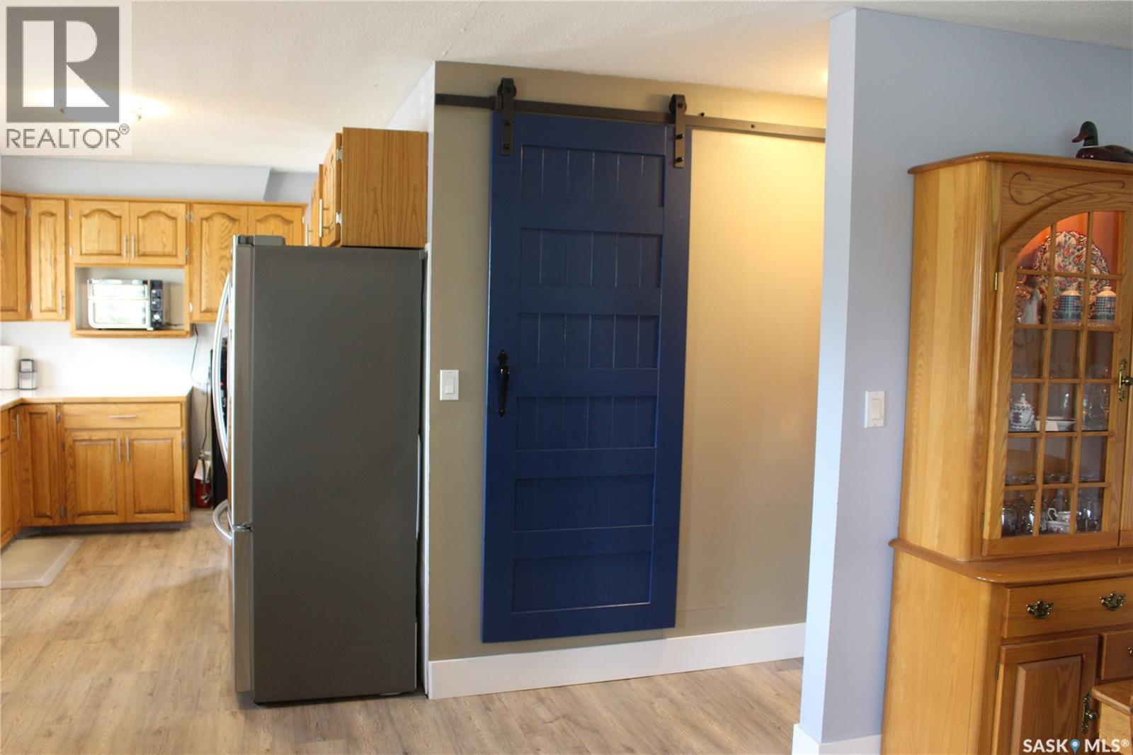 265 Saskatchewan Street, Central Butte, SK - Indoor Photo Showing Kitchen