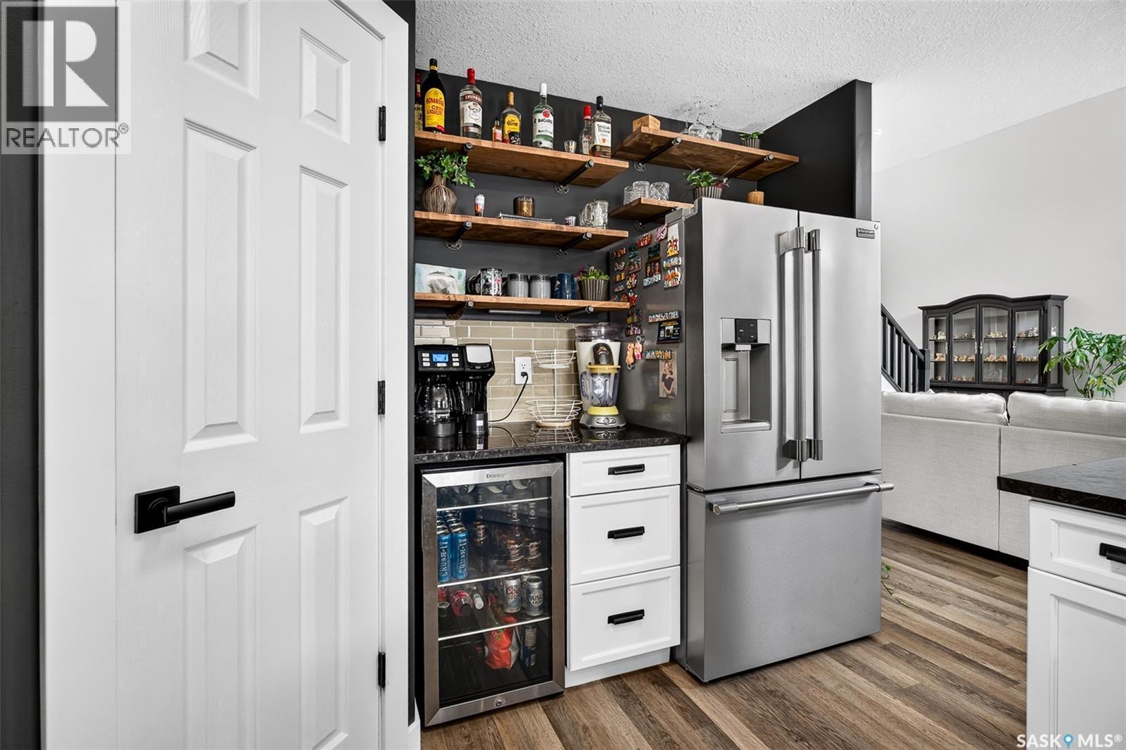 69 Goldenglow Drive, Moose Jaw, SK - Indoor Photo Showing Kitchen