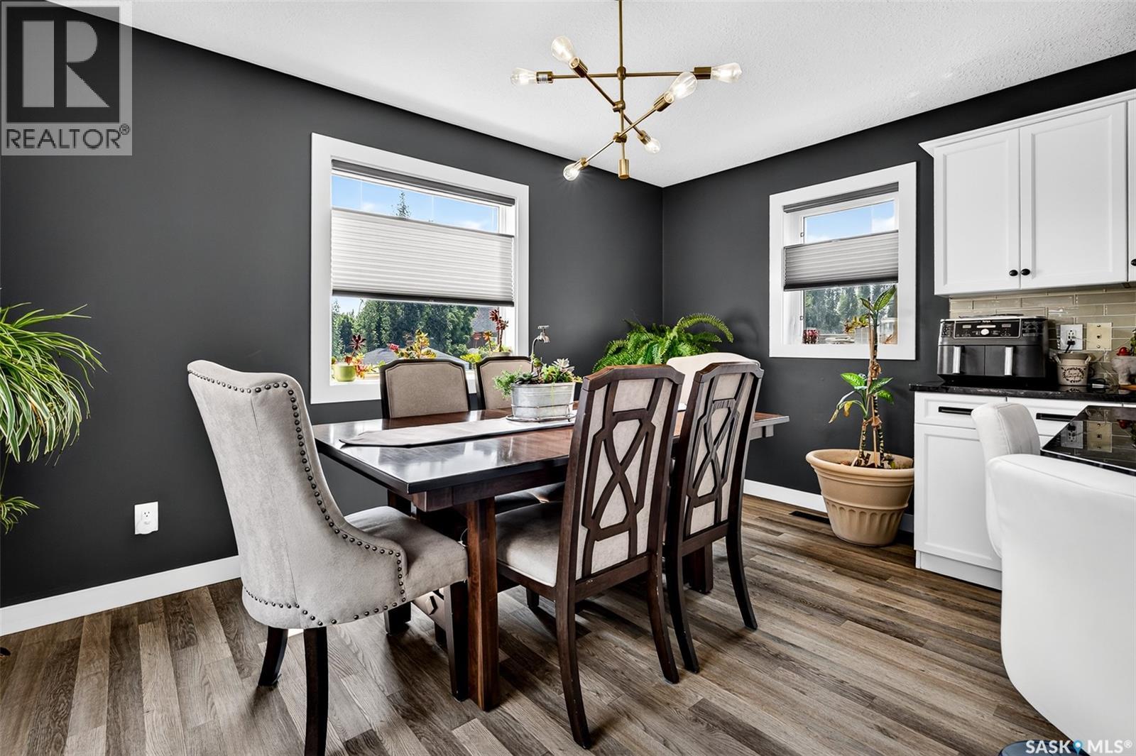 69 Goldenglow Drive, Moose Jaw, SK - Indoor Photo Showing Dining Room