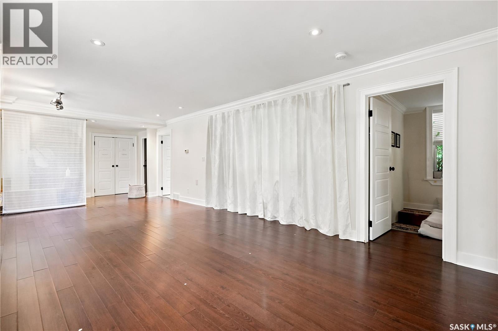 2216 Lorne Street, Regina, SK - Indoor Photo Showing Other Room