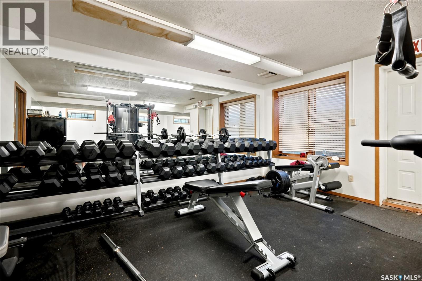 2216 Lorne Street, Regina, SK - Indoor Photo Showing Gym Room