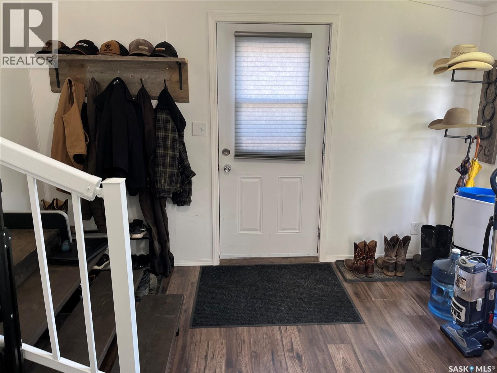 6 A Avenue, Willow Bunch, SK