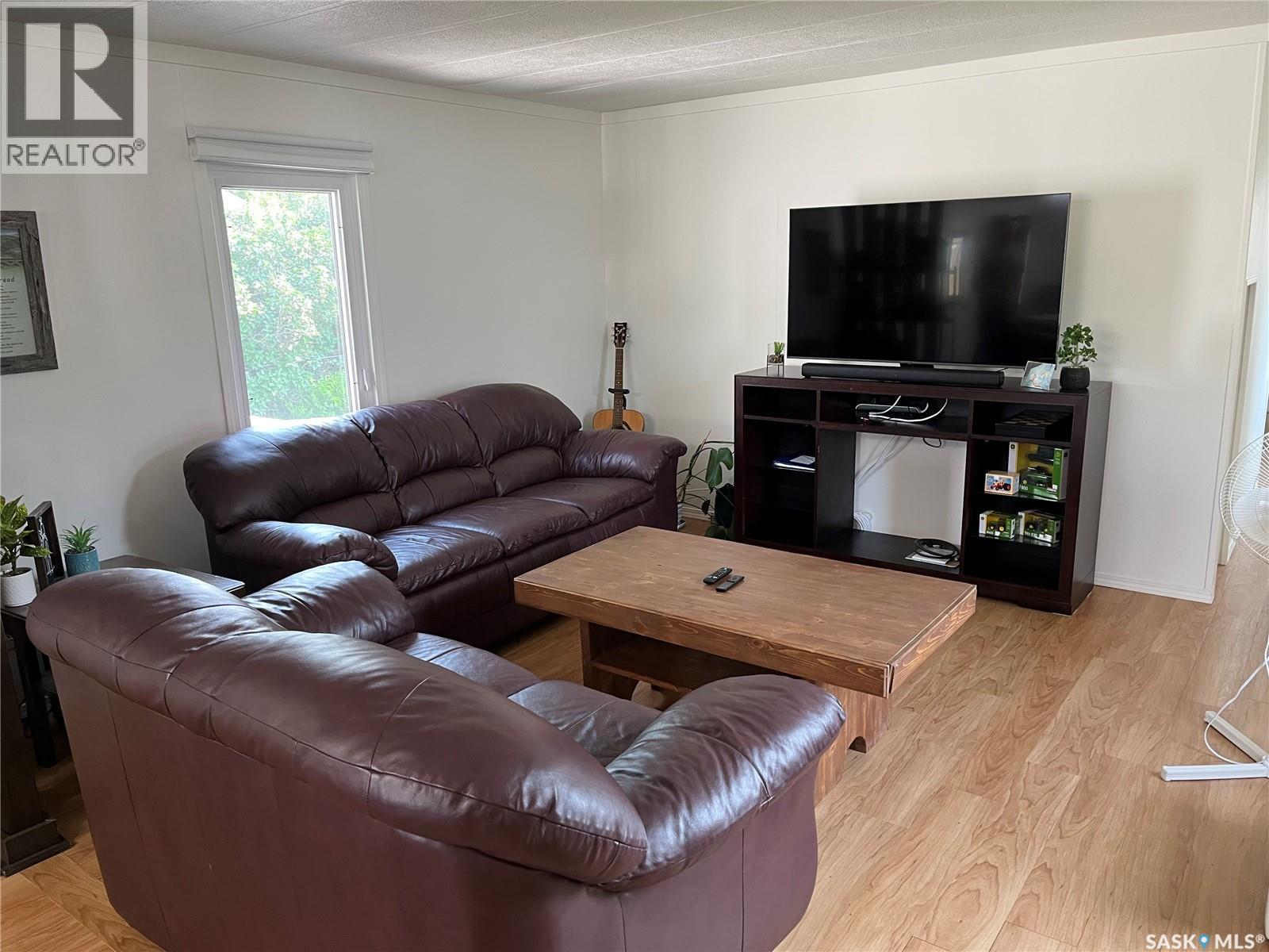6 A Avenue, Willow Bunch, SK