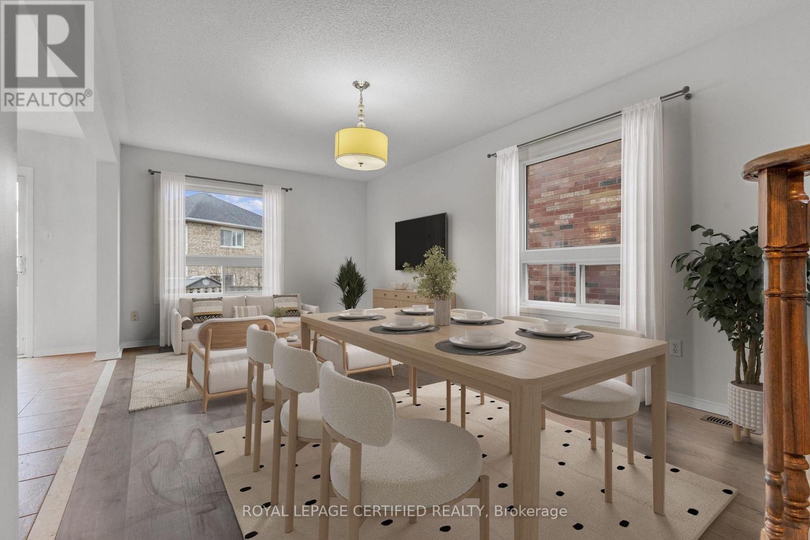 114 Botavia Downs Drive, Brampton, ON - Indoor Photo Showing Dining Room
