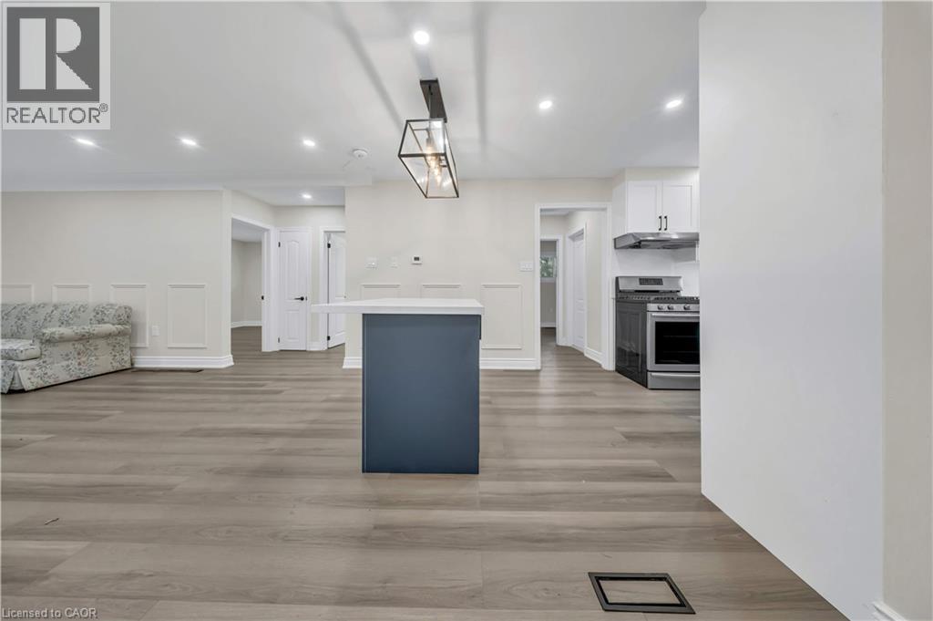 441 West 5Th Street, Hamilton, ON - Indoor