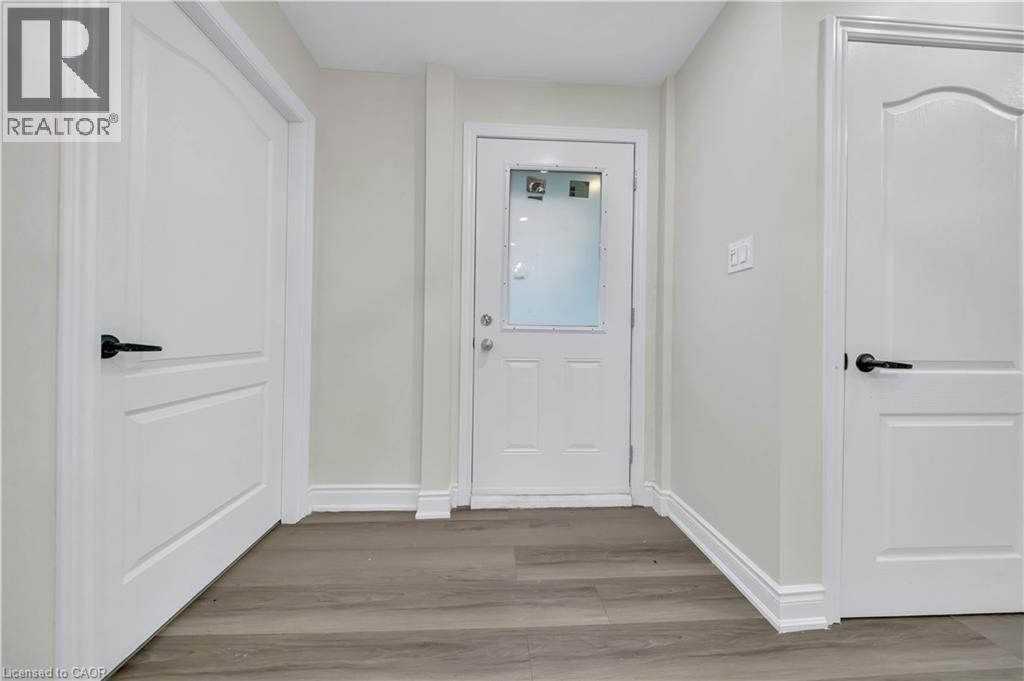 441 West 5Th Street, Hamilton, ON - Indoor Photo Showing Other Room