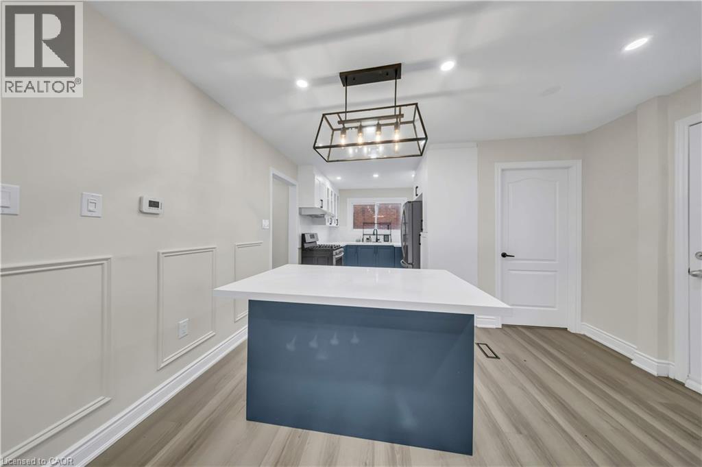441 West 5Th Street, Hamilton, ON - Indoor