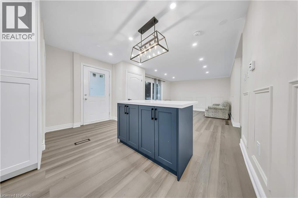 441 West 5Th Street, Hamilton, ON - Indoor Photo Showing Other Room