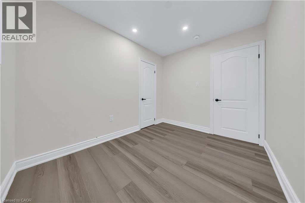 441 West 5Th Street, Hamilton, ON - Indoor Photo Showing Other Room