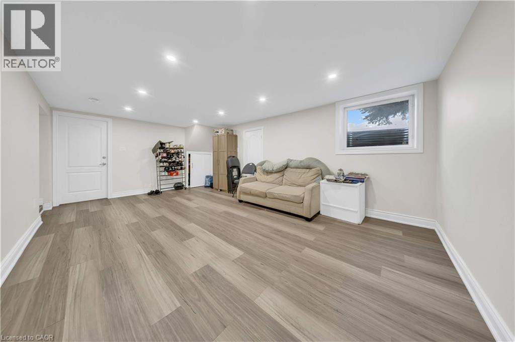441 West 5Th Street, Hamilton, ON - Indoor