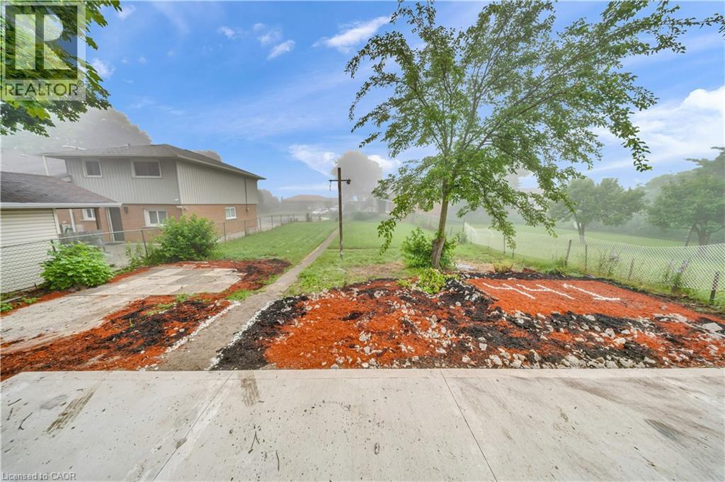 441 West 5Th Street, Hamilton, ON - Outdoor