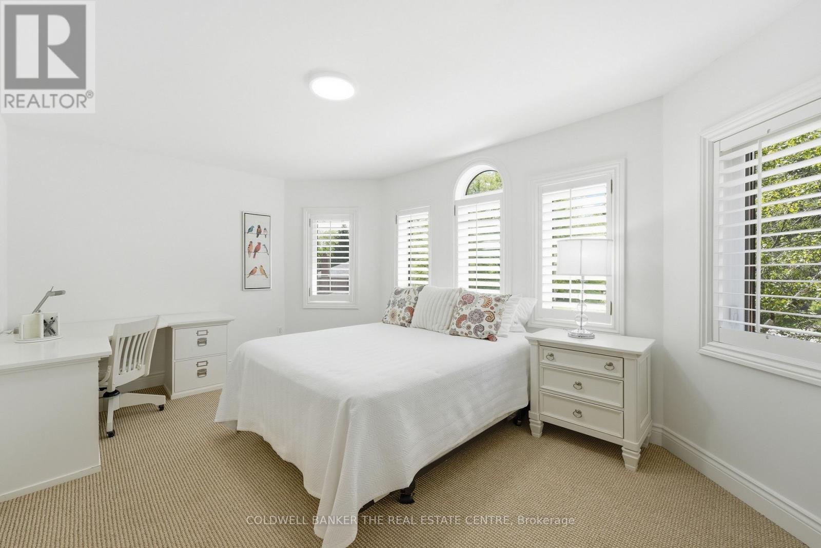 Bedroom Large Windows Desk - 49 Falling Leaf Court, Aurora, ON - Indoor Photo Showing Bedroom