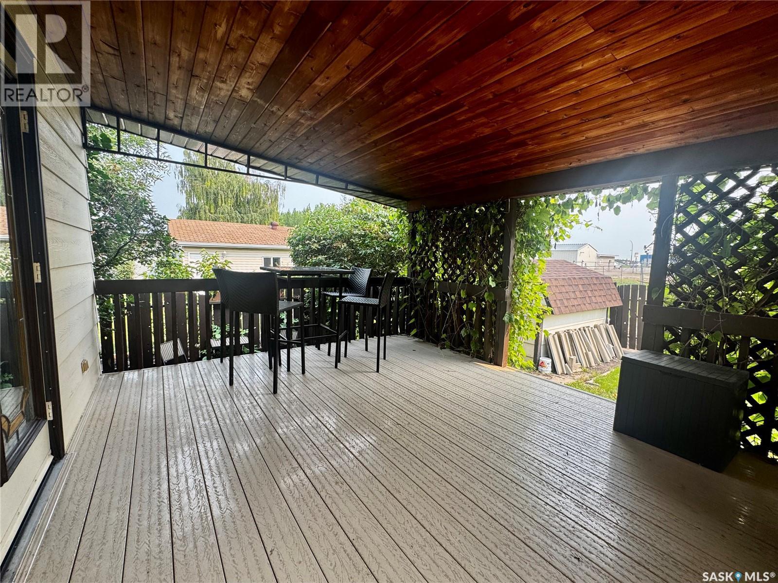 34 Blackwell Crescent, Yorkton, SK - Outdoor With Deck Patio Veranda With Exterior