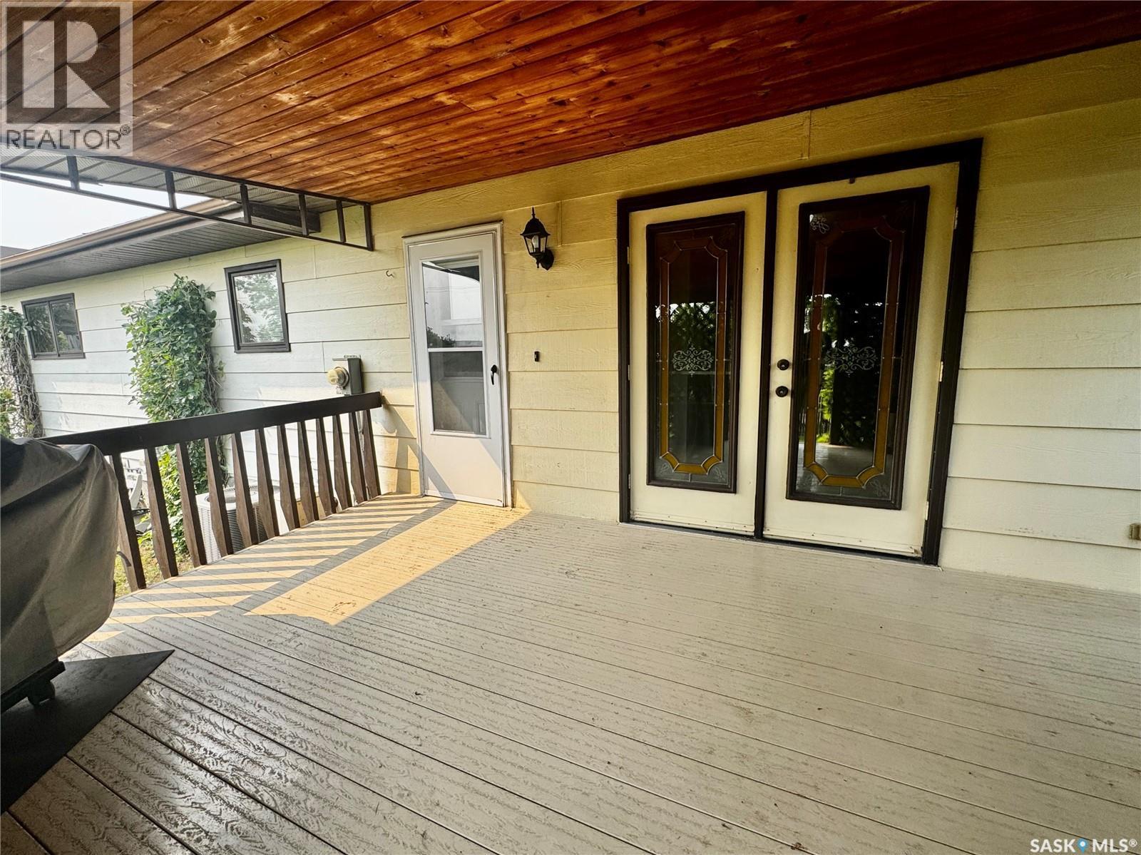34 Blackwell Crescent, Yorkton, SK - Outdoor With Deck Patio Veranda With Exterior