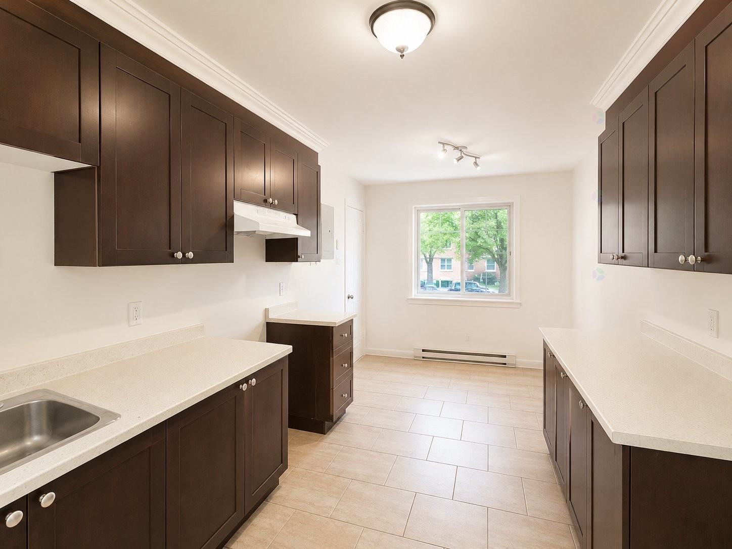 Cuisine - 2-4460 Rue Elgin, Montréal (Pierrefonds-Roxboro), QC - Indoor Photo Showing Kitchen