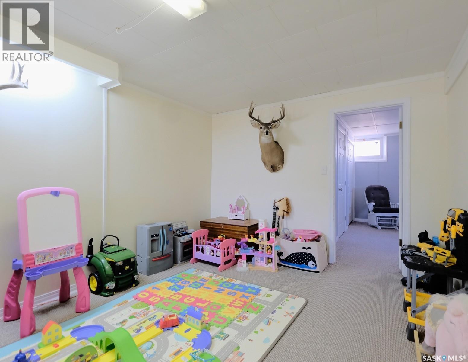 1002 King Street, Rosetown, SK - Indoor