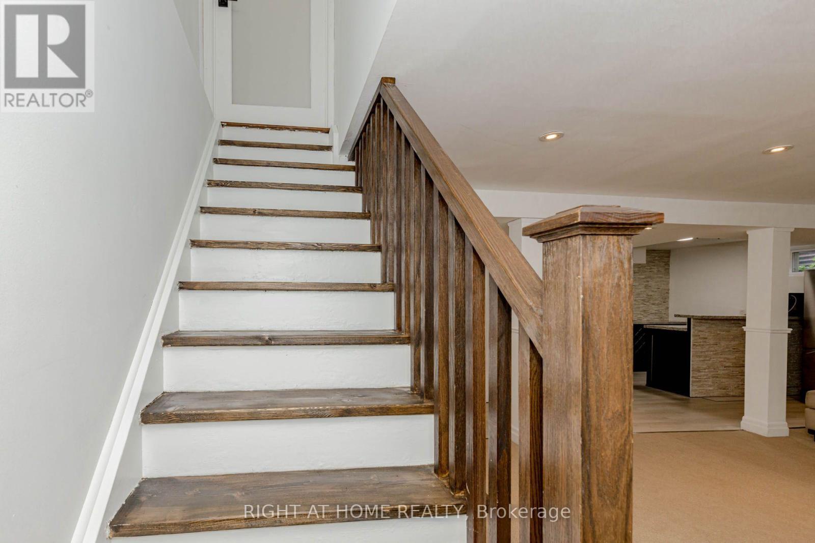 1073 Mesa Crescent, Mississauga, ON - Indoor Photo Showing Other Room