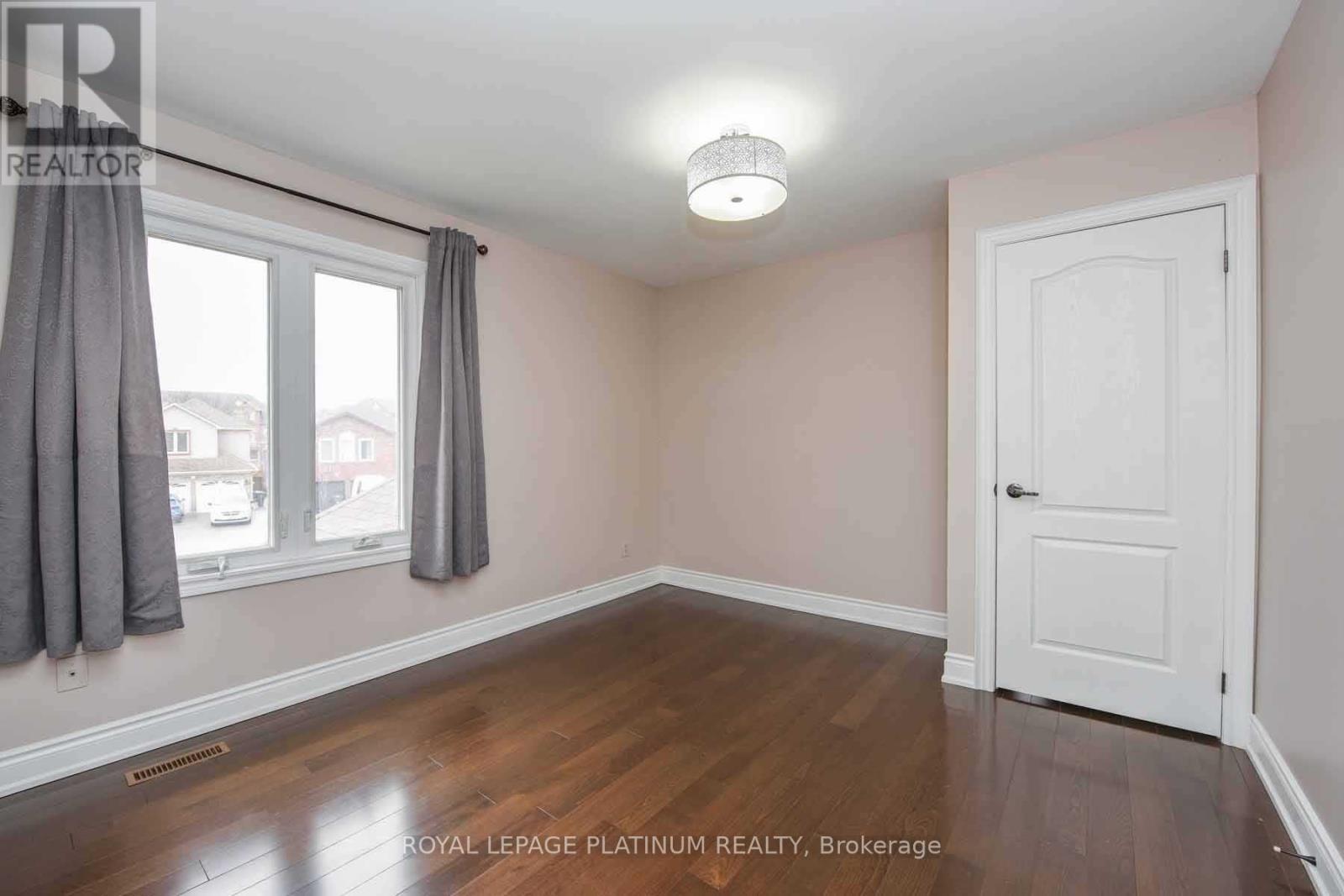 63 Lord Simcoe Drive, Brampton, ON - Indoor Photo Showing Other Room