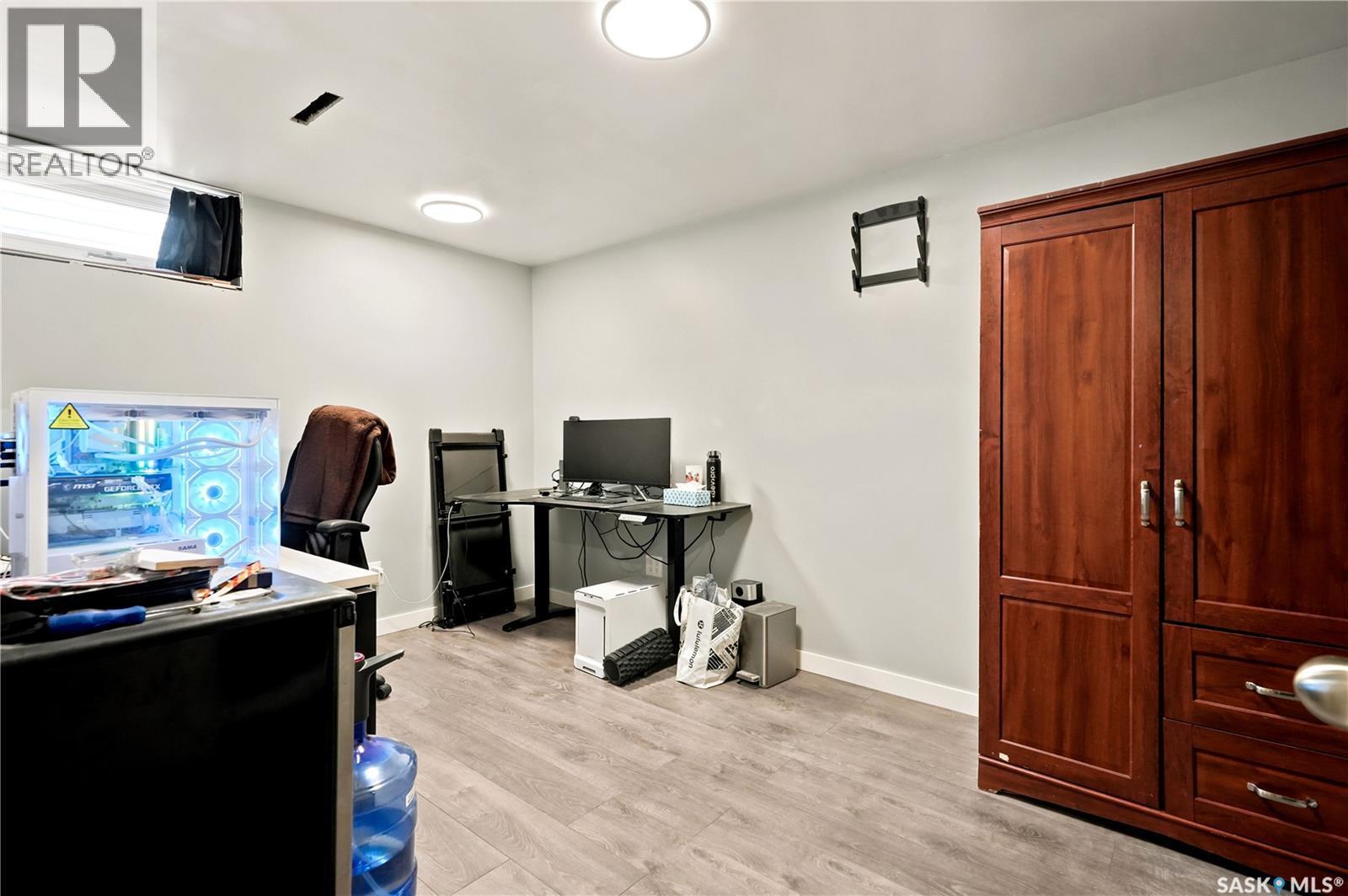 144 Orchard Crescent, Regina, SK - Indoor