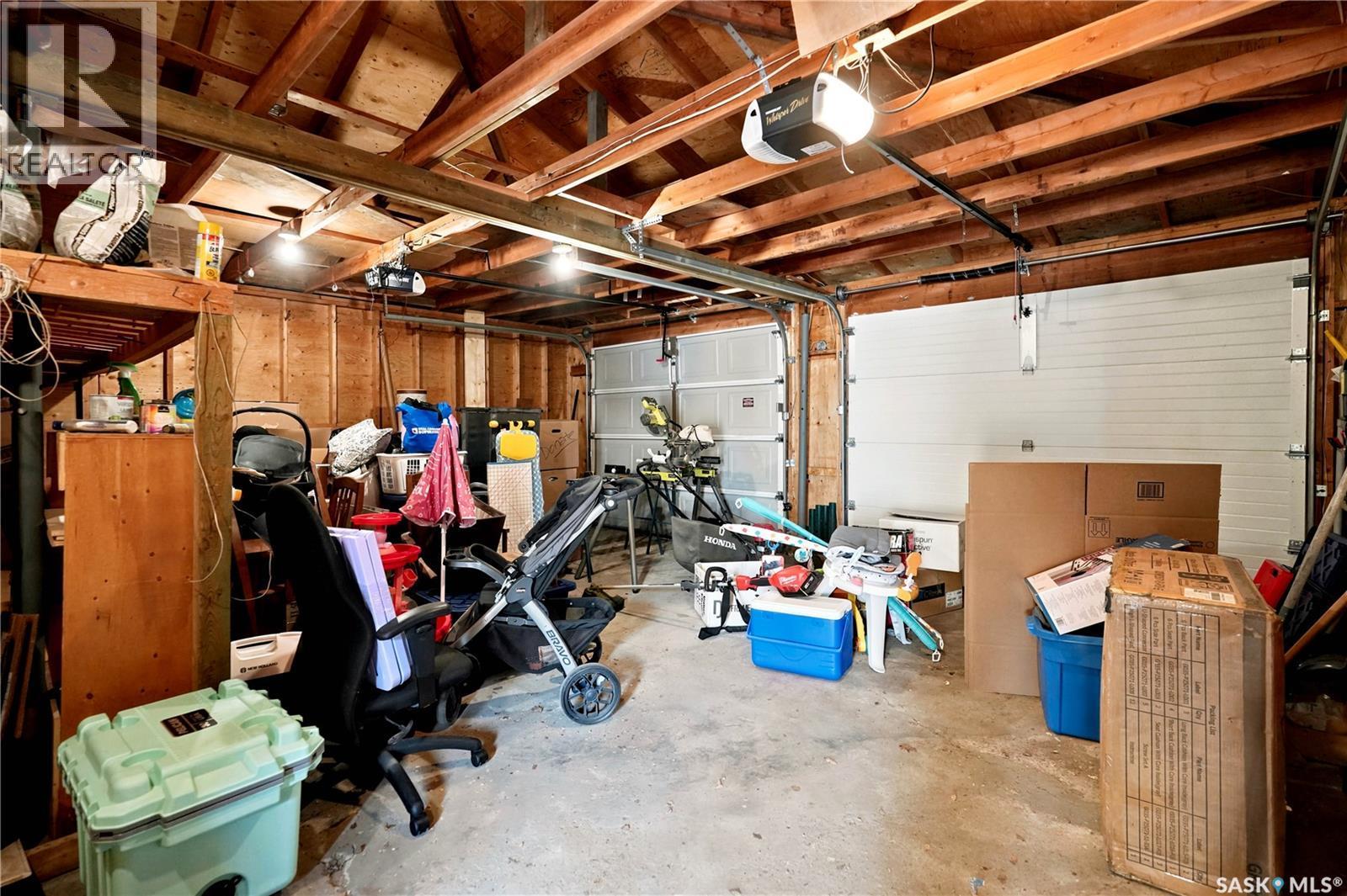144 Orchard Crescent, Regina, SK - Indoor Photo Showing Other Room