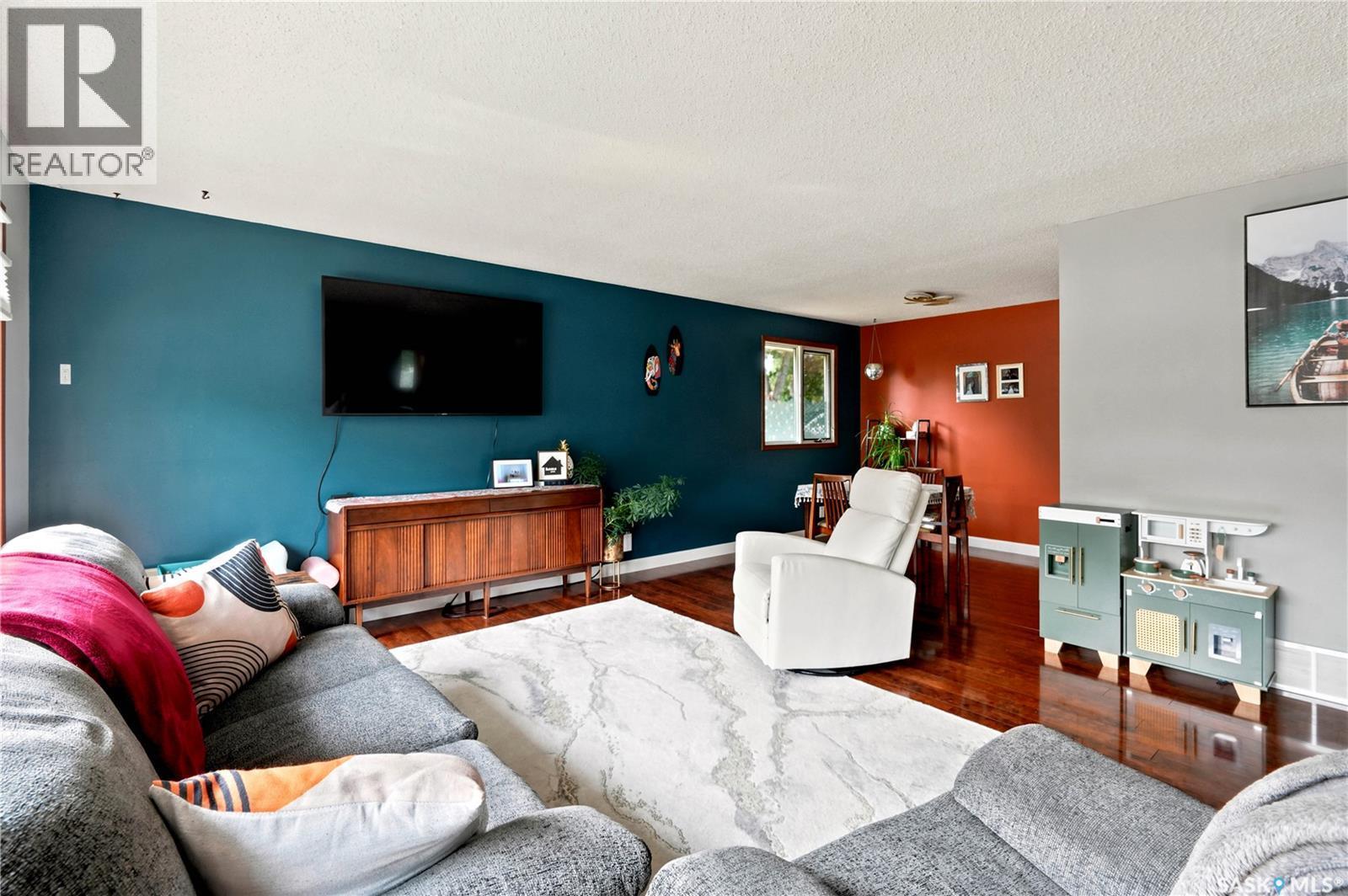 144 Orchard Crescent, Regina, SK - Indoor Photo Showing Other Room