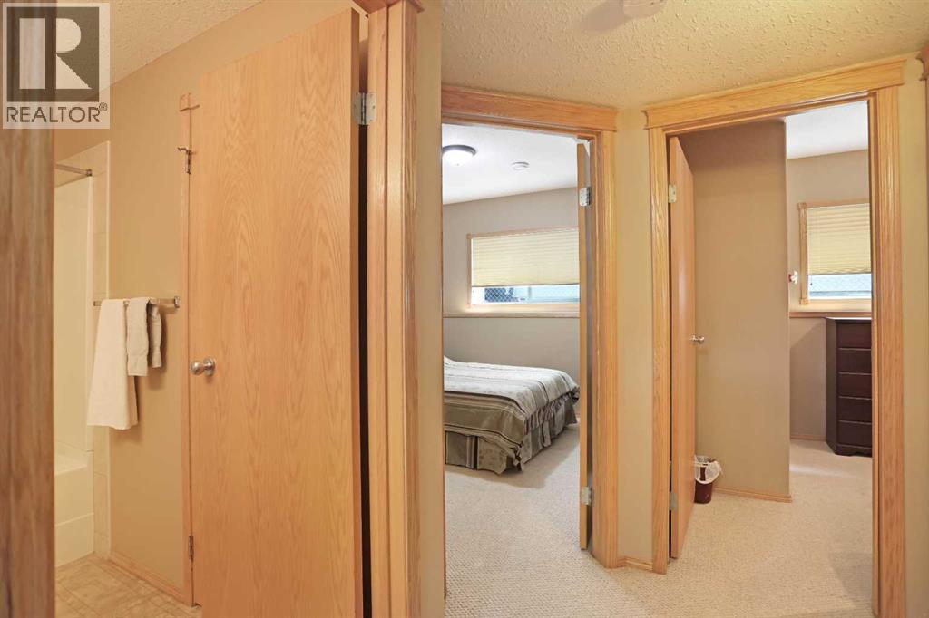 372 Lake Stafford Drive E, Brooks, AB - Indoor