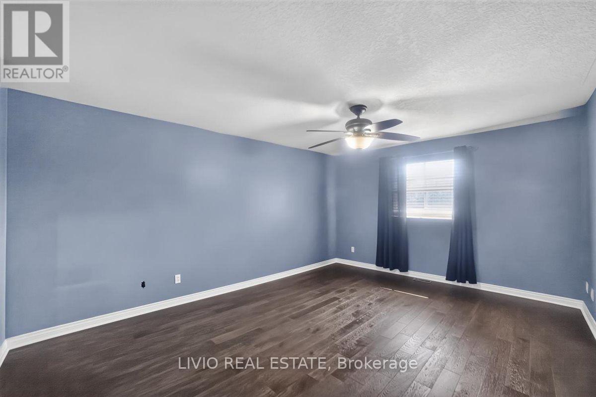 19 Konstantine Court, Hamilton, ON - Indoor Photo Showing Other Room