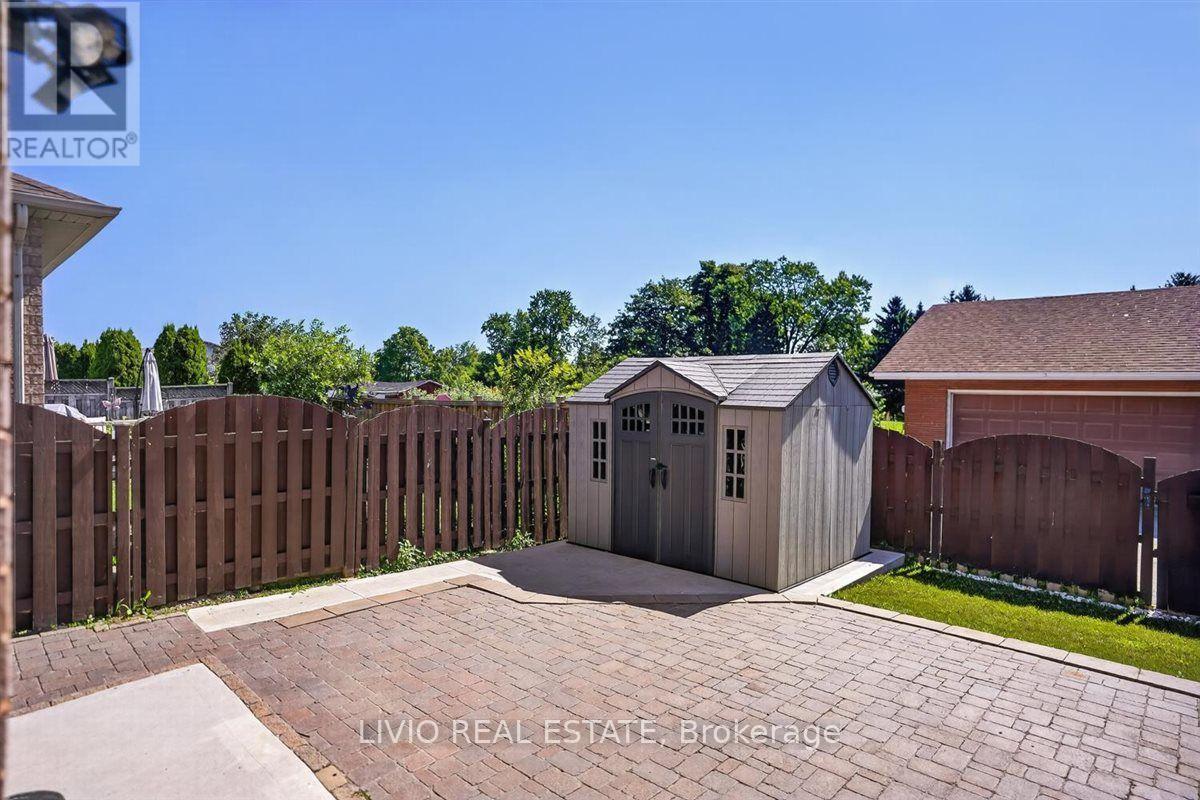 19 Konstantine Court, Hamilton, ON - Outdoor With Exterior