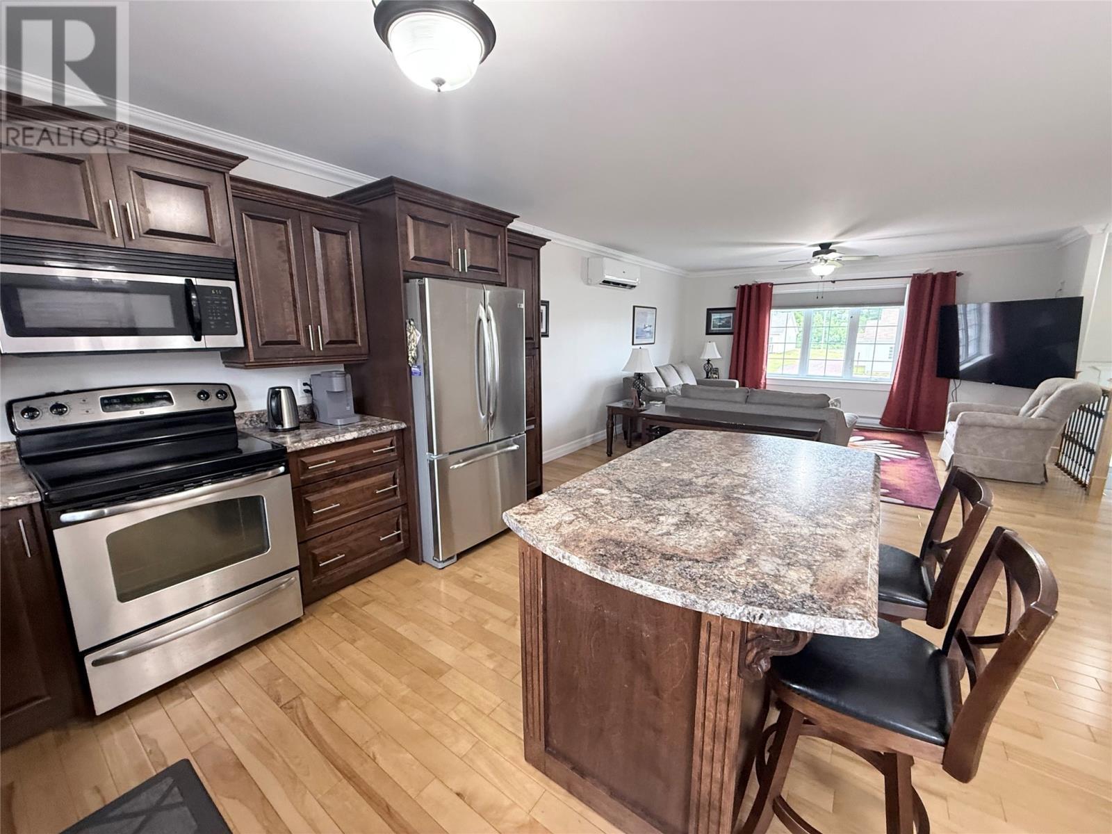 21 Smith Drive, Botwood, NL - Indoor Photo Showing Kitchen