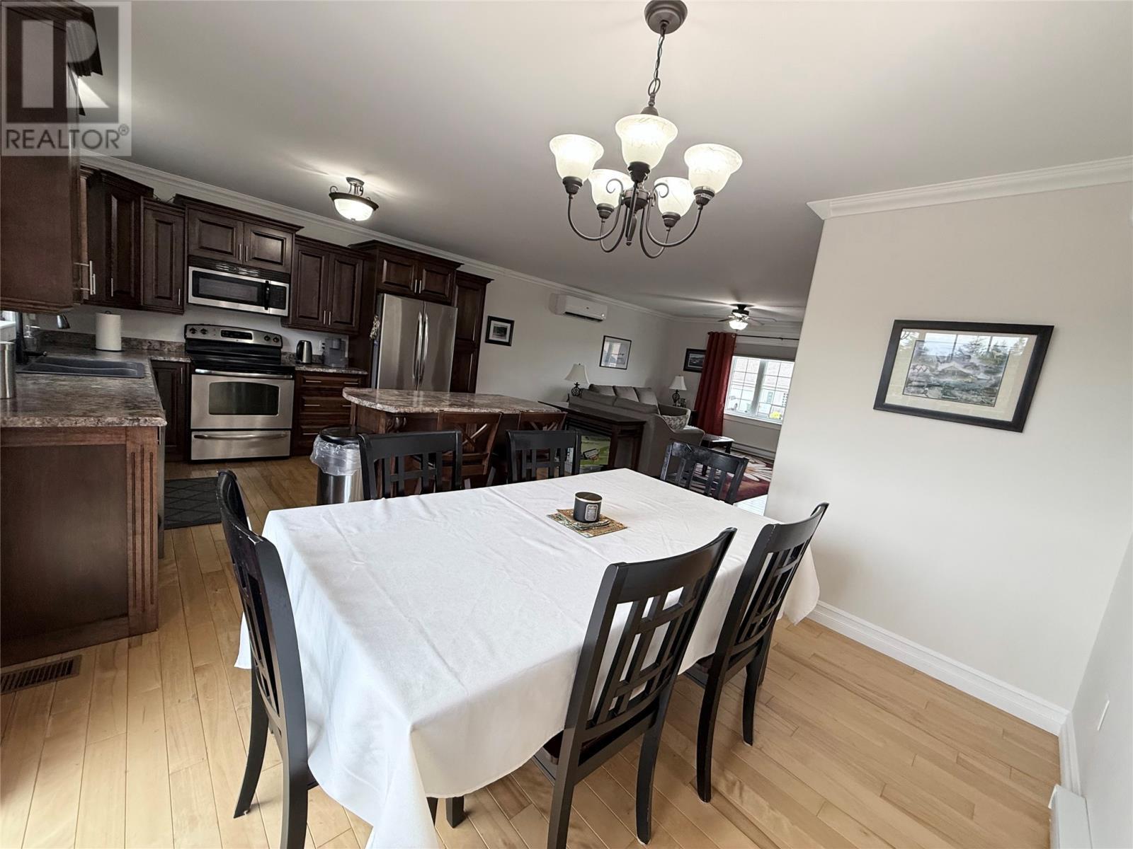 21 Smith Drive, Botwood, NL - Indoor Photo Showing Dining Room