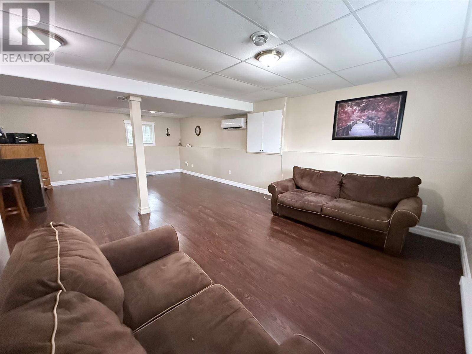 21 Smith Drive, Botwood, NL - Indoor