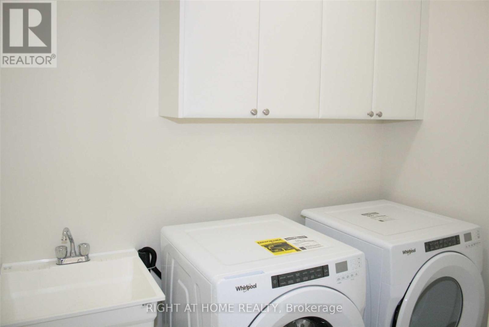 175 Lebovic Campus Drive, Vaughan, ON - Indoor Photo Showing Laundry Room