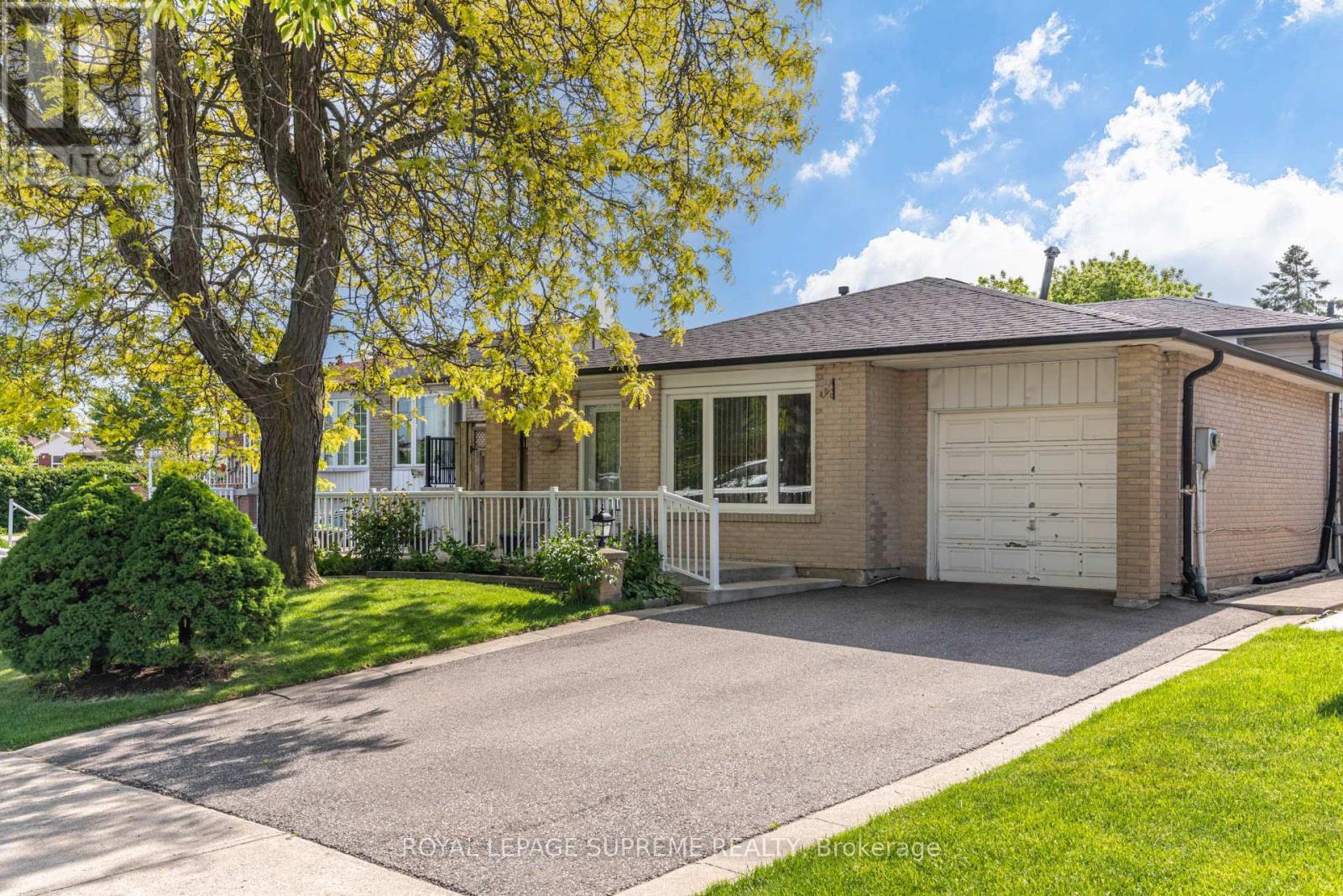 7236 Meyer Drive, Mississauga, ON - Outdoor