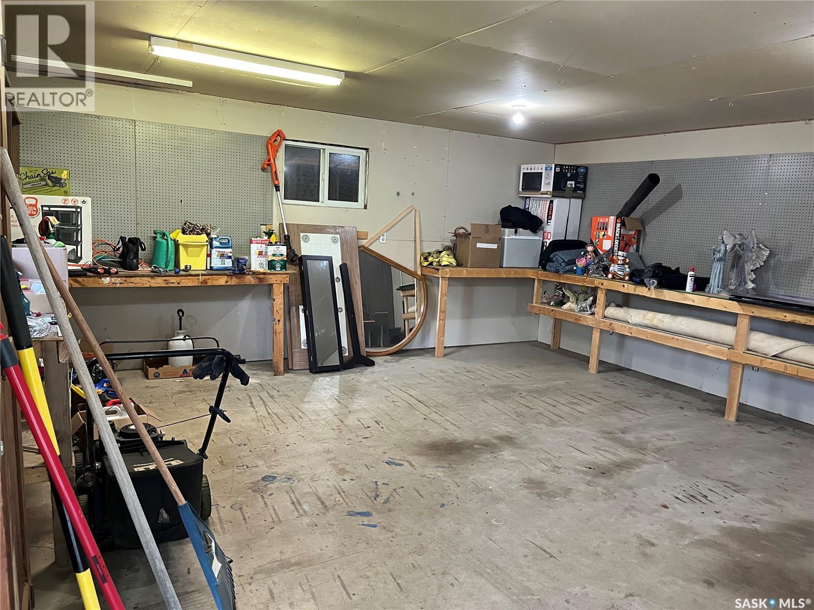 214 Westview Drive, Coronach, SK - Indoor Photo Showing Other Room