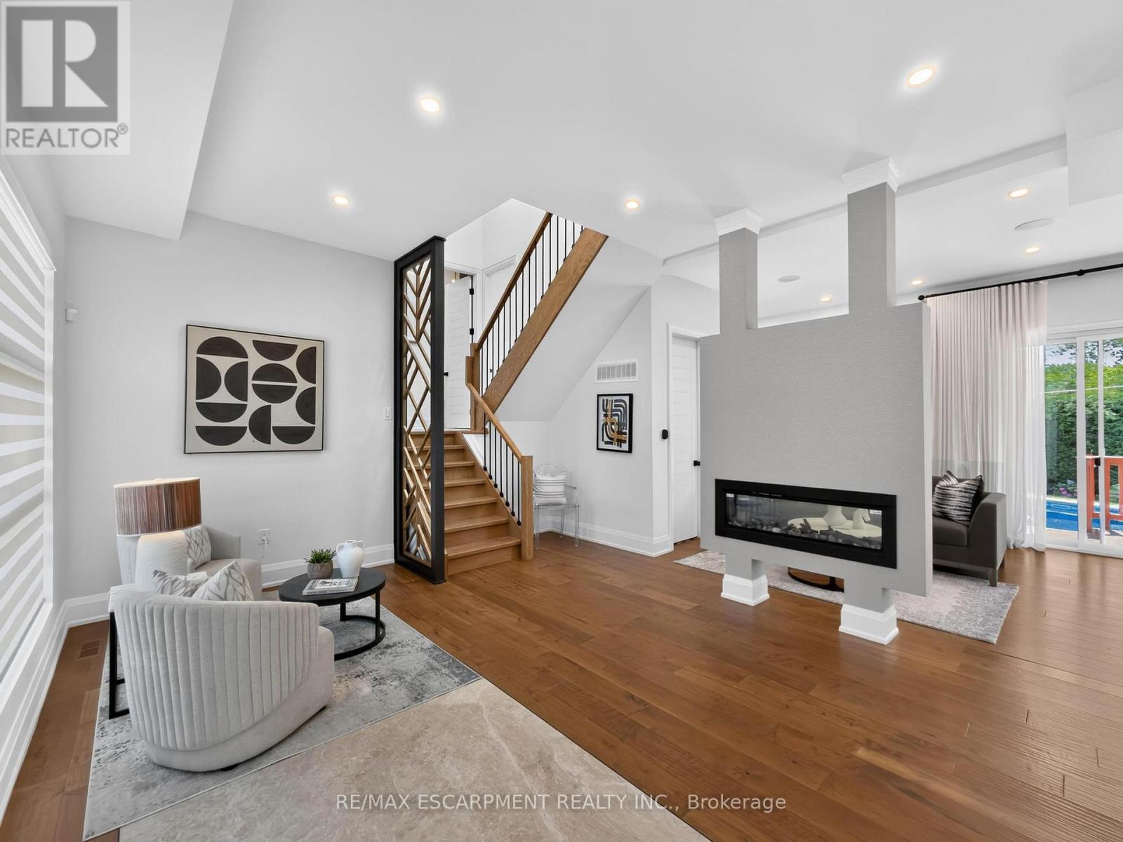 5178 Hunter Drive, Burlington, ON