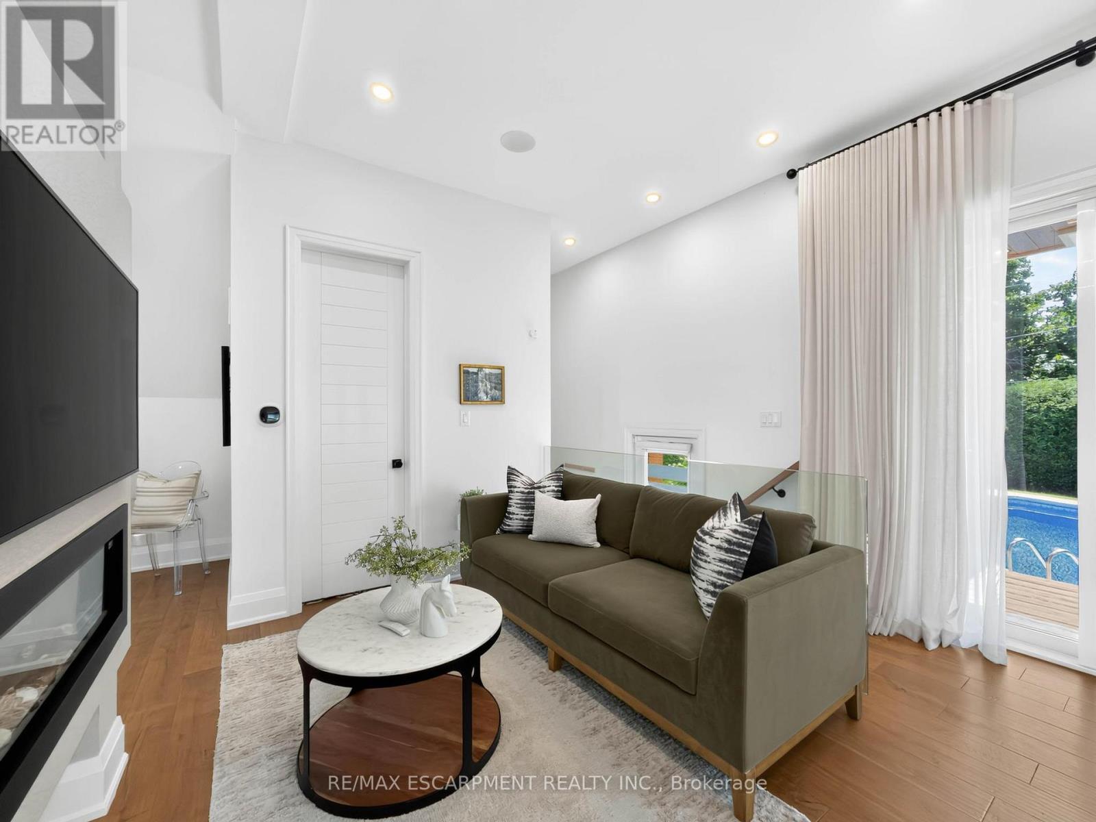 5178 Hunter Drive, Burlington, ON