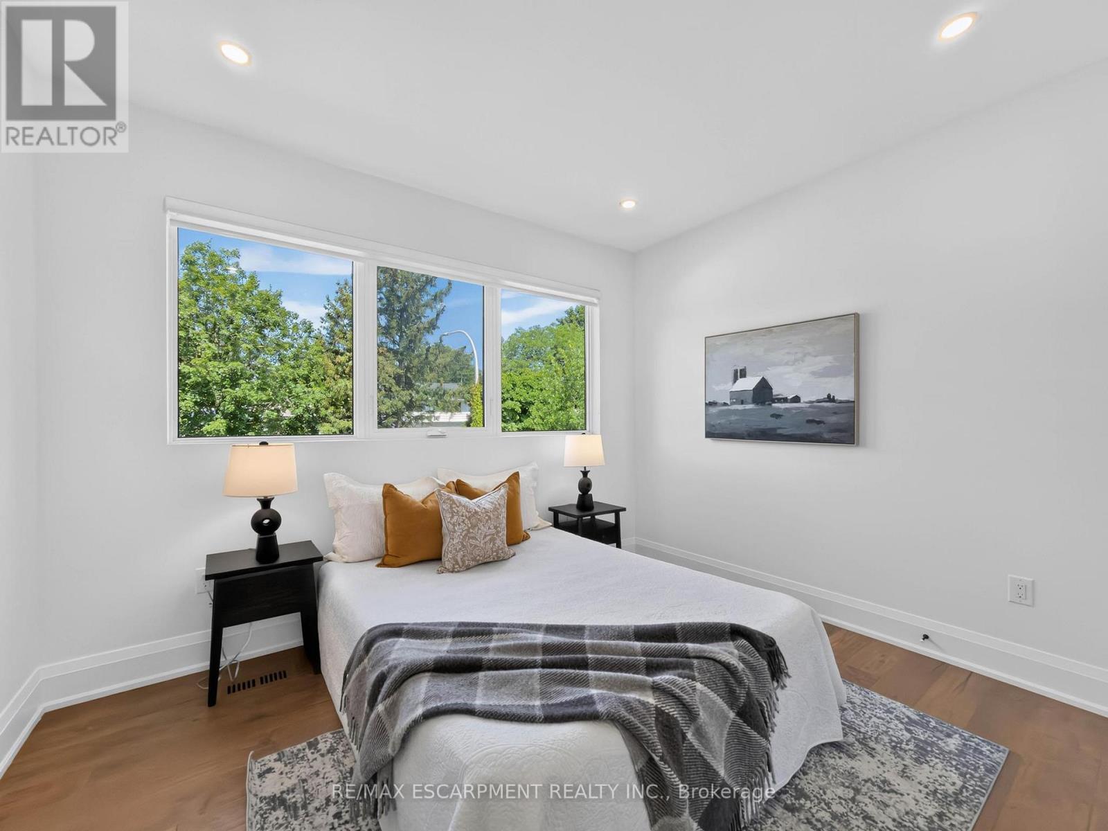 5178 Hunter Drive, Burlington, ON